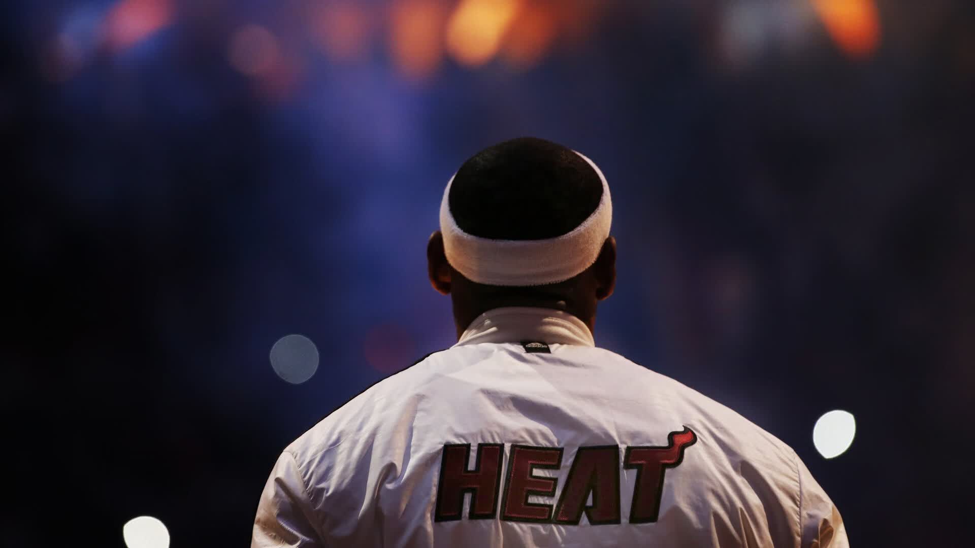 这也行？Doinb助攻TES，广厦男篮备战NBA，快船里程碑—今日体育界魔幻三连